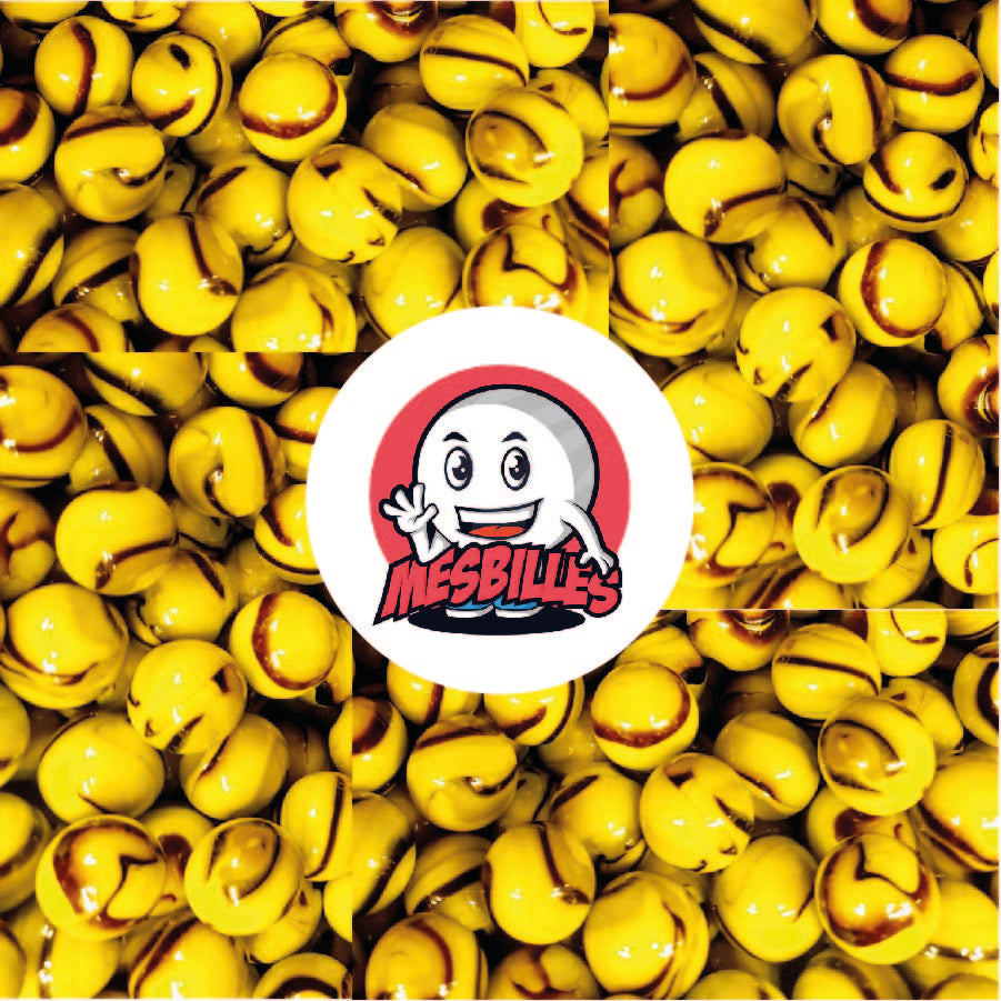 Image de la Mascotte MesBilles entourée de Bille Abeille Opaque de couleur Jaune strié de Marron de 35 mm