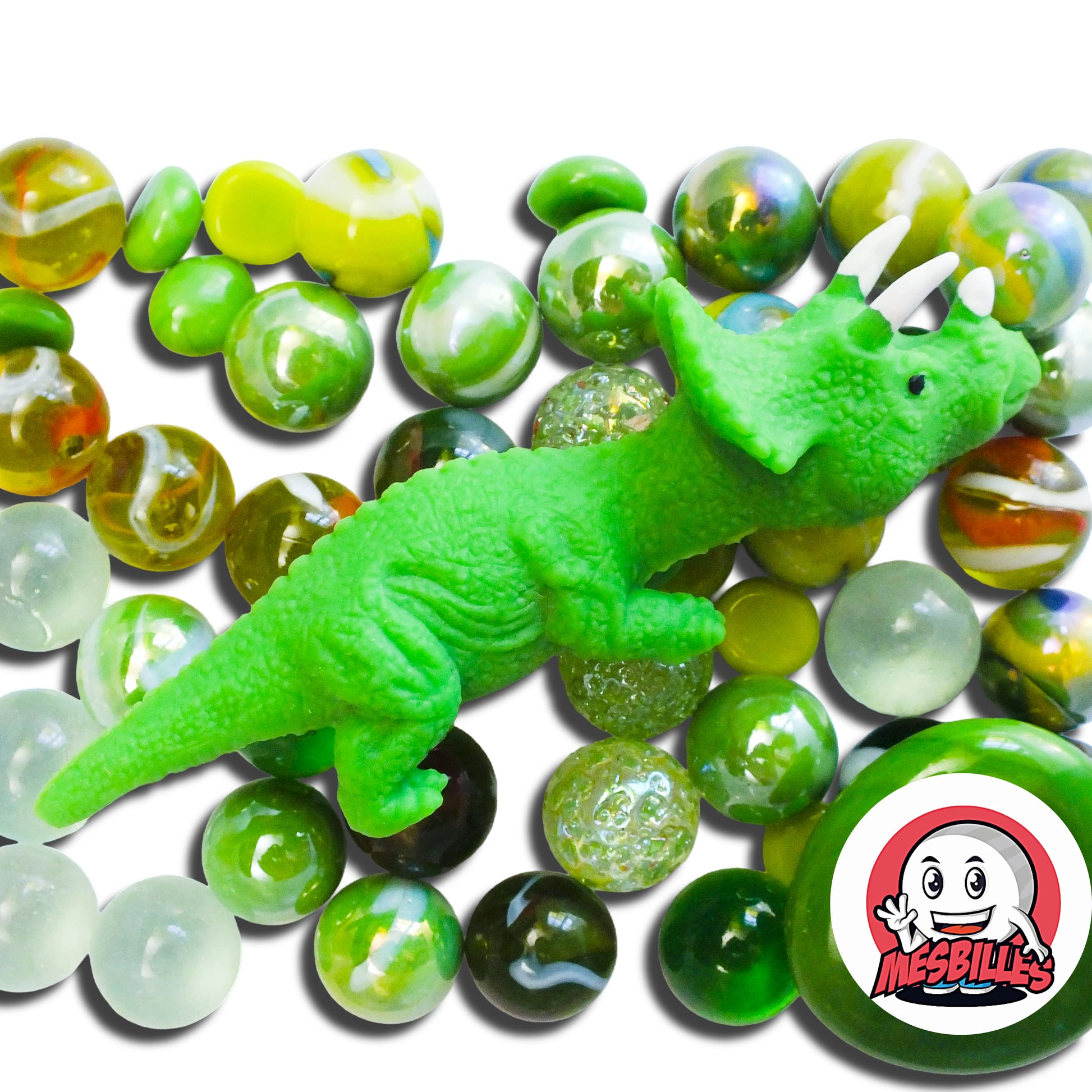 Tricératops vert extensible posé sur des billes vertes et multicolores – ensemble de 52 billes assorties MesBilles