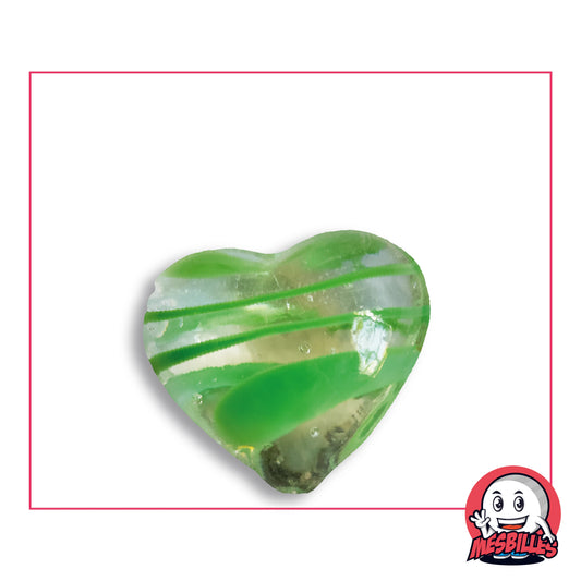 Bille Coeur Cristal Rayée Vert en verre incolore rayé de fins traits verts et d'une large bande verte, vue de dessus, environ 25 mm de large
