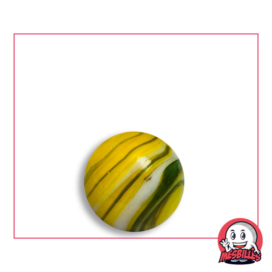 Bille Equinoxe Jaune et Vert 16 mm Collector en verre jaune brillant à bande blanche, touches vert sapin et filets vert olive, vue de dessus, 16 mm de diamètre