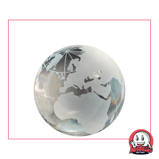 Grande bille d'Art Cristal Monde en verre transparent incolore, Europe et Afrique gravées en dépoli, méridiens et parallèles, 30 mm de diamètre