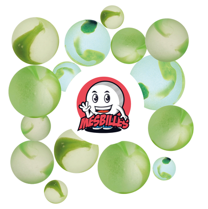 Image de la Mascotte MesBilles entourée de Billes Givré - Bille en verre Dépoli strié de Vert 25 mm MesBilles