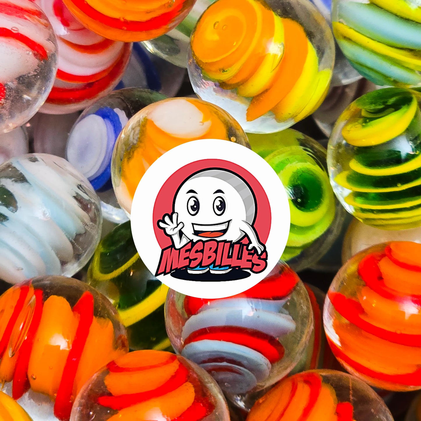 Billes Bonbon-Orange-Blanc, chaque pièces est uniques, façonnées à la main selon le savoir-faire traditionnel des verriers tchèques.