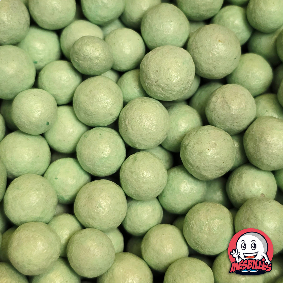 Billes en terre vert léger de 10 mm parmi un assortiment coloré – MesBilles