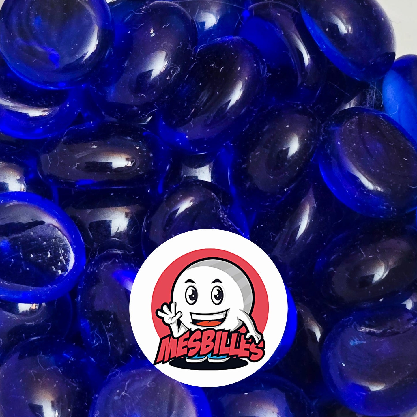 Petit Galet en verre Translucide de Couleur Bleu-Nuit, Collection Bille Loupe.